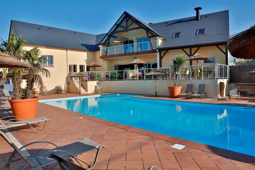 Camping Saint Michel Courtils Εξωτερικό φωτογραφία