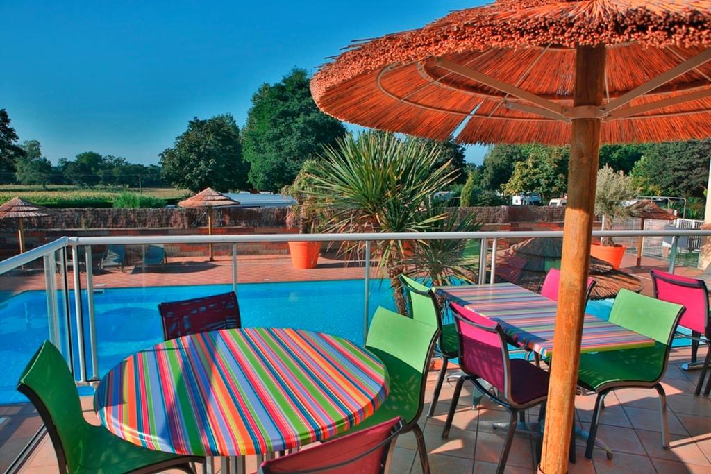 Camping Saint Michel Courtils Εξωτερικό φωτογραφία